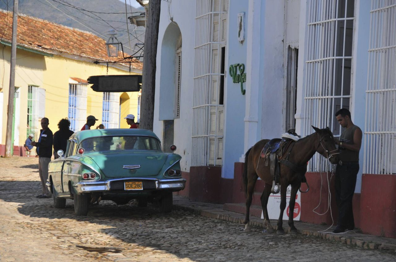 Illustration for article titled Even More Old Cars Down On The Cuban Street